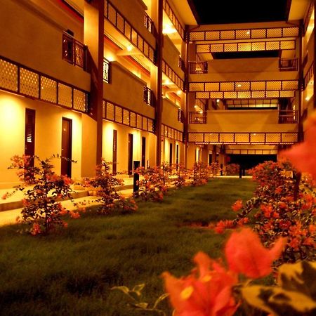 Hotel Seri Malaysia Kangar Buitenkant foto